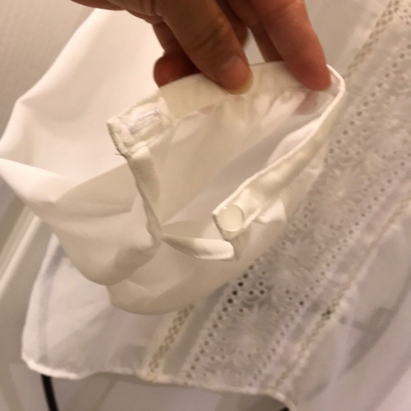 ๐ Romeo โ Juliet Couture White Embroidered Blouse - Picture 4 of 6